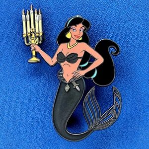 JASMINE x Elvira Monster Mermaids ~ LE60 ~ Disney Monster ~ Disney Fantasy Pin